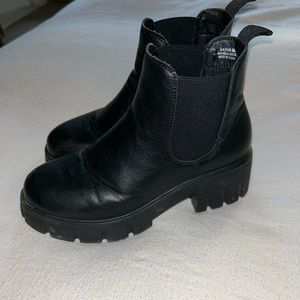 Chelsea Boots